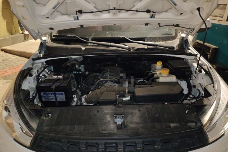 Used Wuling Hongguang S3 2019 1.5L Manual Standard Version China VI Standard Engine Bay