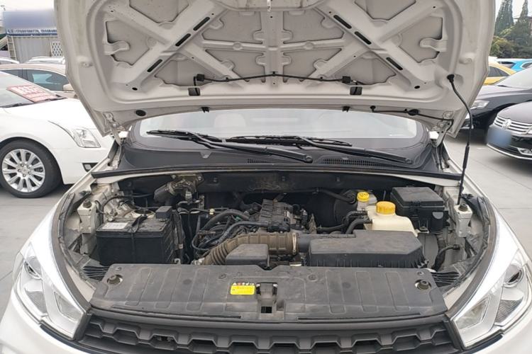 Used Wuling Hongguang S3 2019 1.5L Manual Standard Version China VI Standard Engine Bay
