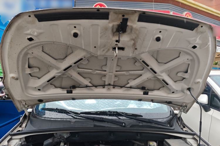 Used Wuling Hongguang S3 2019 1.5L Manual Standard Version China VI Standard Engine Bay