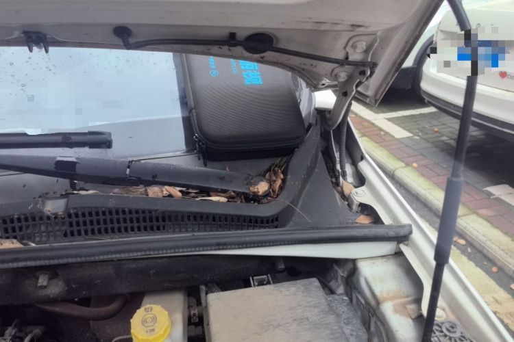 Used Wuling Hongguang S3 2019 1.5L Manual Standard Version China VI Standard Engine Bay Left