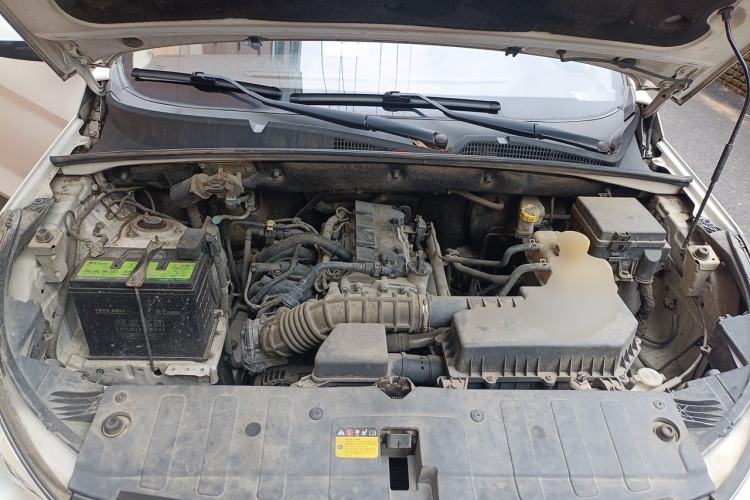 Used Wuling Hongguang S3 2019 1.5L Manual Comfort Model China VI Standard Engine Bay