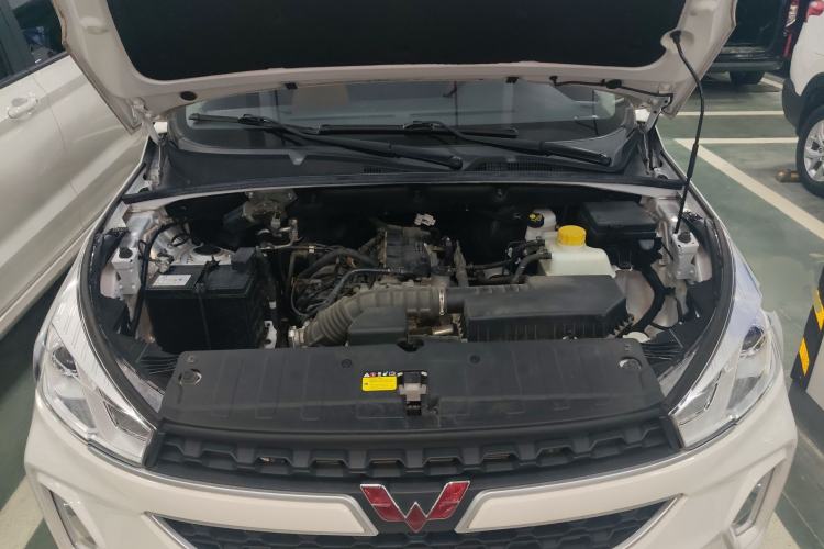Used Wuling Hongguang S3 2019 1.5L Manual Comfort Model China VI Standard Engine Bay