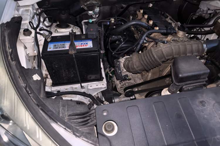 Used Wuling Hongguang S3 2019 1.5L Manual Comfort Model China VI Standard Engine Bay Right