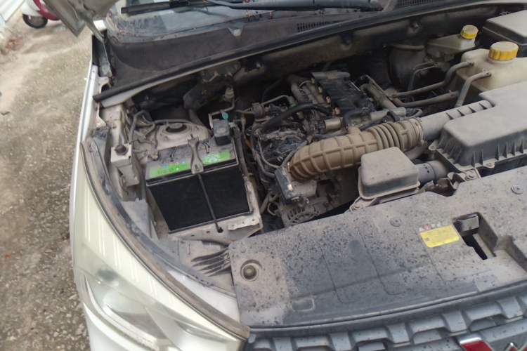 Used Wuling Hongguang S3 2019 Automatic Clutch Version 1.5L Manual Comfort Model China V Standard Engine Bay Right