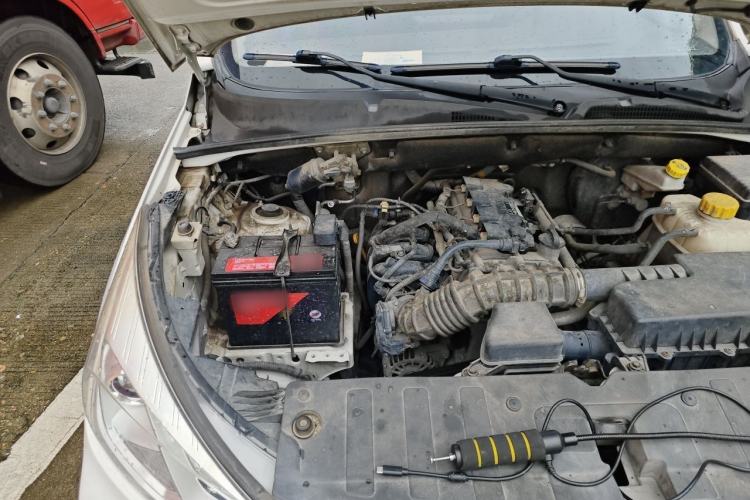 Used Wuling Hongguang S3 2019 1.5L Manual Standard Version China VI Standard Engine Bay Right