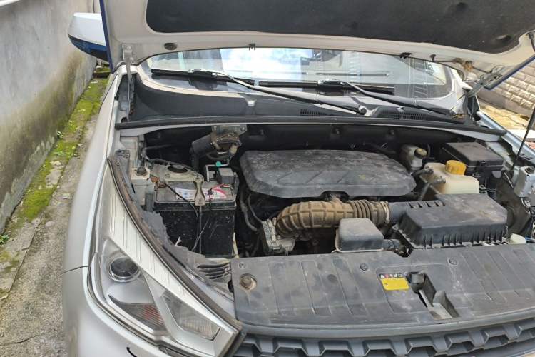 Used Wuling Hongguang S3 2019 Automatic Clutch Version 1.5L Manual Luxury Model China V Standard Engine Bay Right