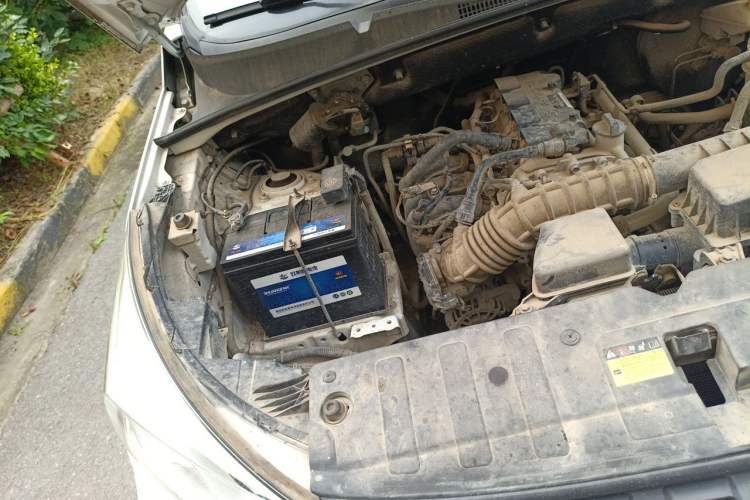 Used Wuling Hongguang S3 2019 1.5L Manual Standard Version China VI Standard Engine Bay Right