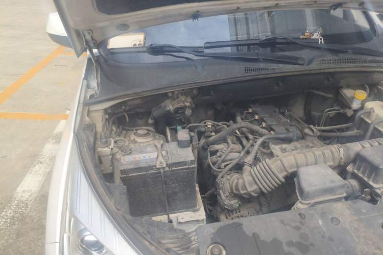 Used Wuling Hongguang S3 2019 1.5L Manual Standard Version China VI Standard Engine Bay Right