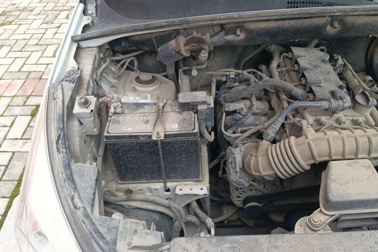 Used Wuling Hongguang S3 2019 1.5L Manual Comfort Model China VI Standard Engine Bay Right