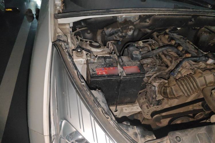 Used Wuling Hongguang S3 2019 1.5L Manual Standard Version China VI Standard Engine Bay Right