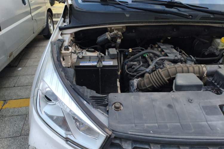 Used Wuling Hongguang S3 2019 1.5L Manual Comfort Model China VI Standard Engine Bay Right