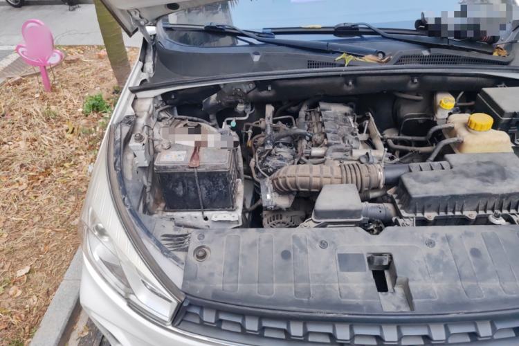 Used Wuling Hongguang S3 2019 Automatic Clutch Version 1.5L Manual Luxury Model China V Standard Engine Bay Right