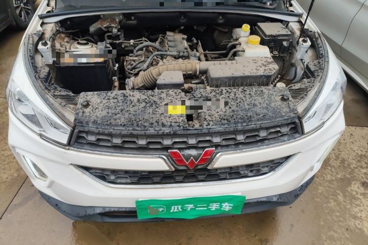 Used Wuling Hongguang S3 2019 1.5L Manual Luxury Model China VI Standard Engine Bay