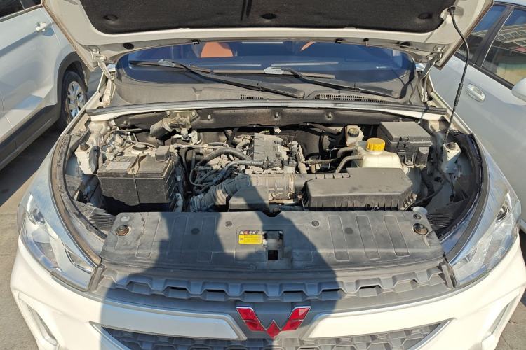 Used Wuling Hongguang S3 2019 1.5L Manual Comfort Model China VI Standard Engine Bay