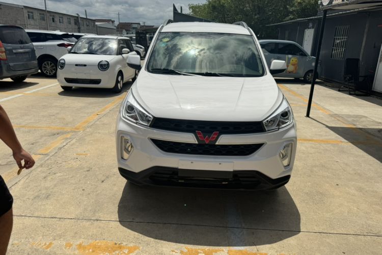 Used Wuling Hongguang S3 2019 1.5L Manual Comfort Model China VI Standard Exterior 1