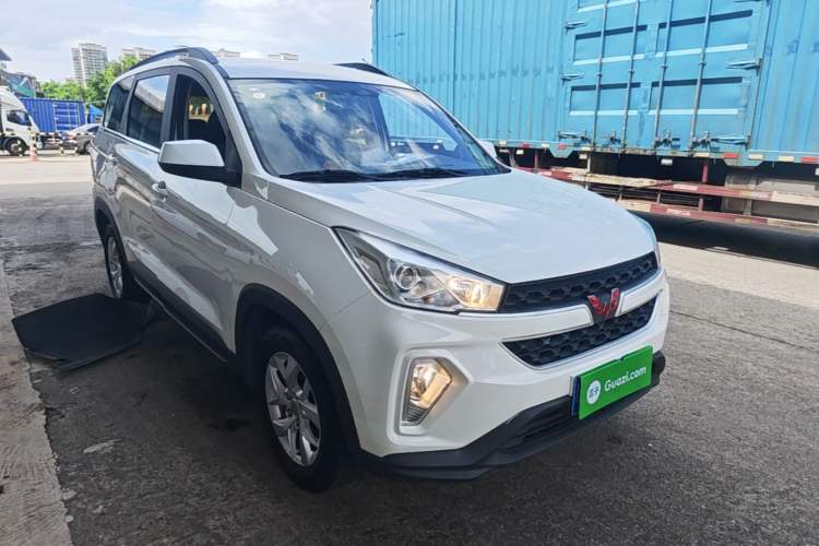Used Wuling Hongguang S3 2019 1.5L Manual Comfort Model China VI Standard Exterior 1