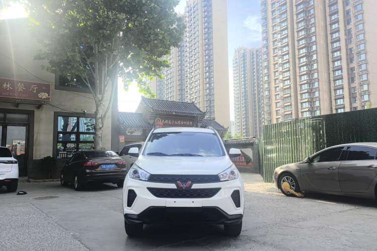 Used Wuling Hongguang S3 2019 1.5L Manual Standard Version China VI Standard Exterior 1