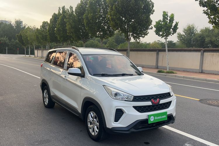 Used Wuling Hongguang S3 2019 1.5L Manual Standard Version China VI Standard Exterior 2