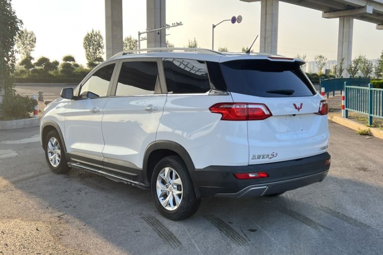 Used Wuling Hongguang S3 2019 Automatic Clutch Version 1.5L Manual Luxury Model China V Standard Exterior 2