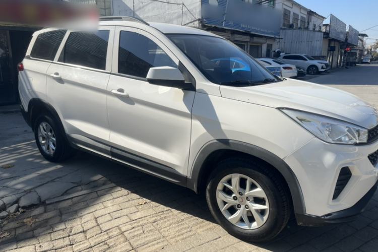Used Wuling Hongguang S3 2019 1.5L Manual Standard Version China VI Standard Exterior 2
