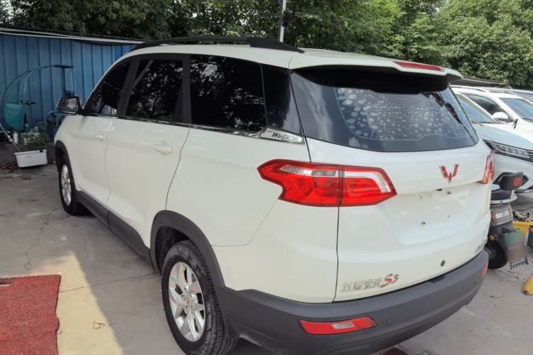 Used Wuling Hongguang S3 2019 1.5L Manual Comfort Model China VI Standard Exterior 2