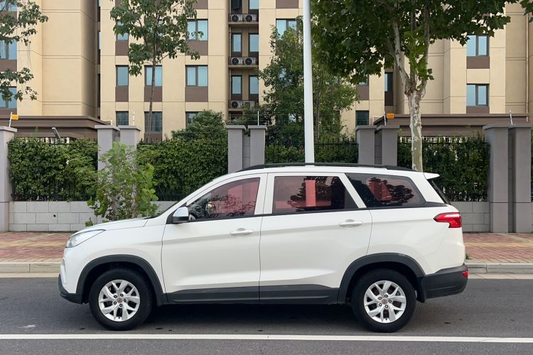 Used Wuling Hongguang S3 2019 1.5L Manual Standard Version China VI Standard Exterior 3