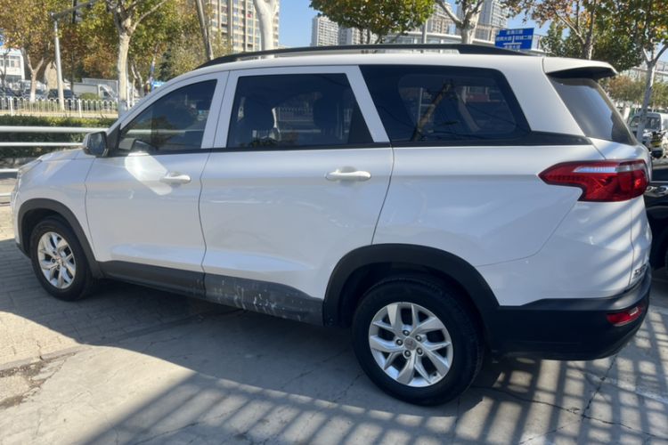 Used Wuling Hongguang S3 2019 1.5L Manual Standard Version China VI Standard Exterior 3