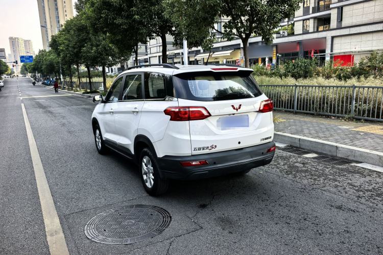 Used Wuling Hongguang S3 2019 1.5L Manual Comfort Model China VI Standard Exterior 4