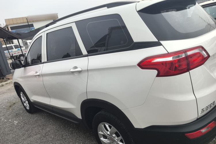 Used Wuling Hongguang S3 2019 1.5L Manual Standard Version China VI Standard Exterior 5