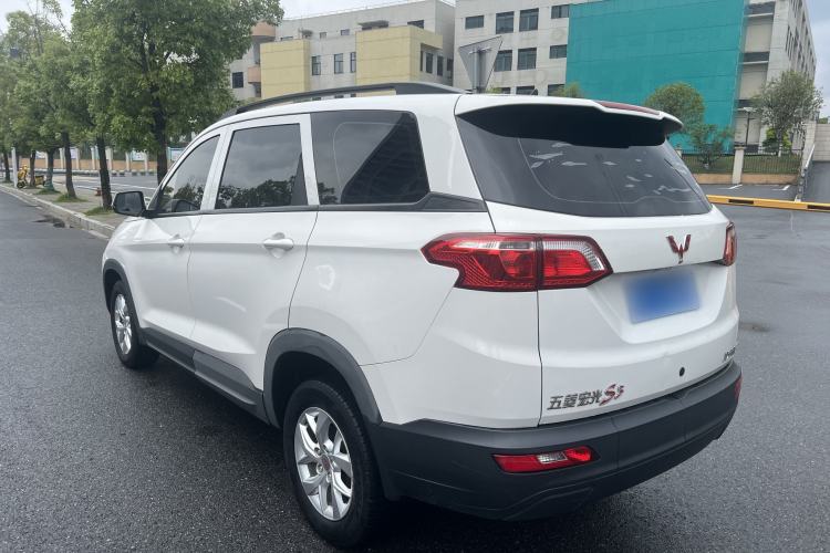Used Wuling Hongguang S3 2019 1.5L Manual Standard Version China VI Standard Exterior 5