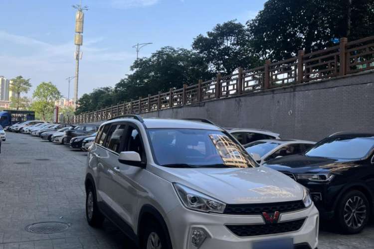 Used Wuling Hongguang S3 2019 1.5L Manual Comfort Model China VI Standard Exterior 5