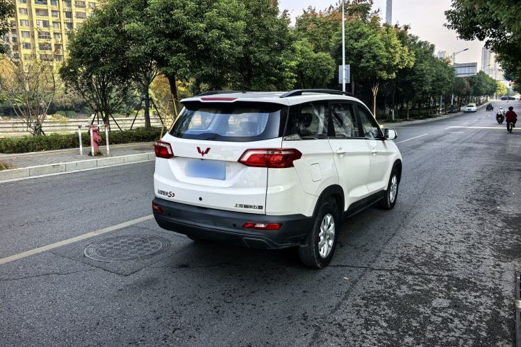Used Wuling Hongguang S3 2019 1.5L Manual Comfort Model China VI Standard Exterior 6