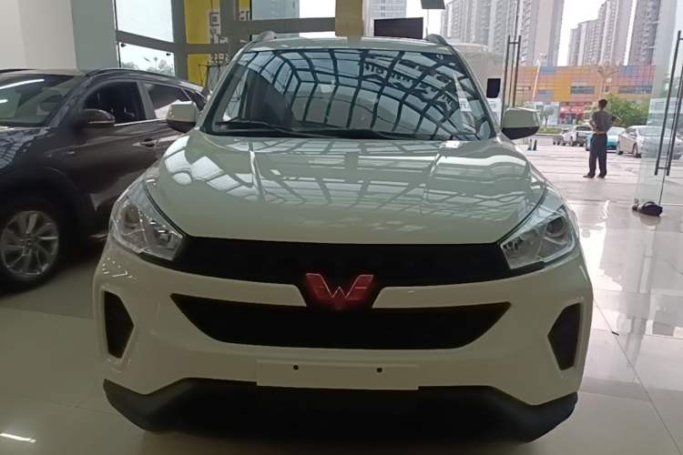 Used Wuling Hongguang S3 2019 1.5L Manual Standard Version China VI Standard Front
