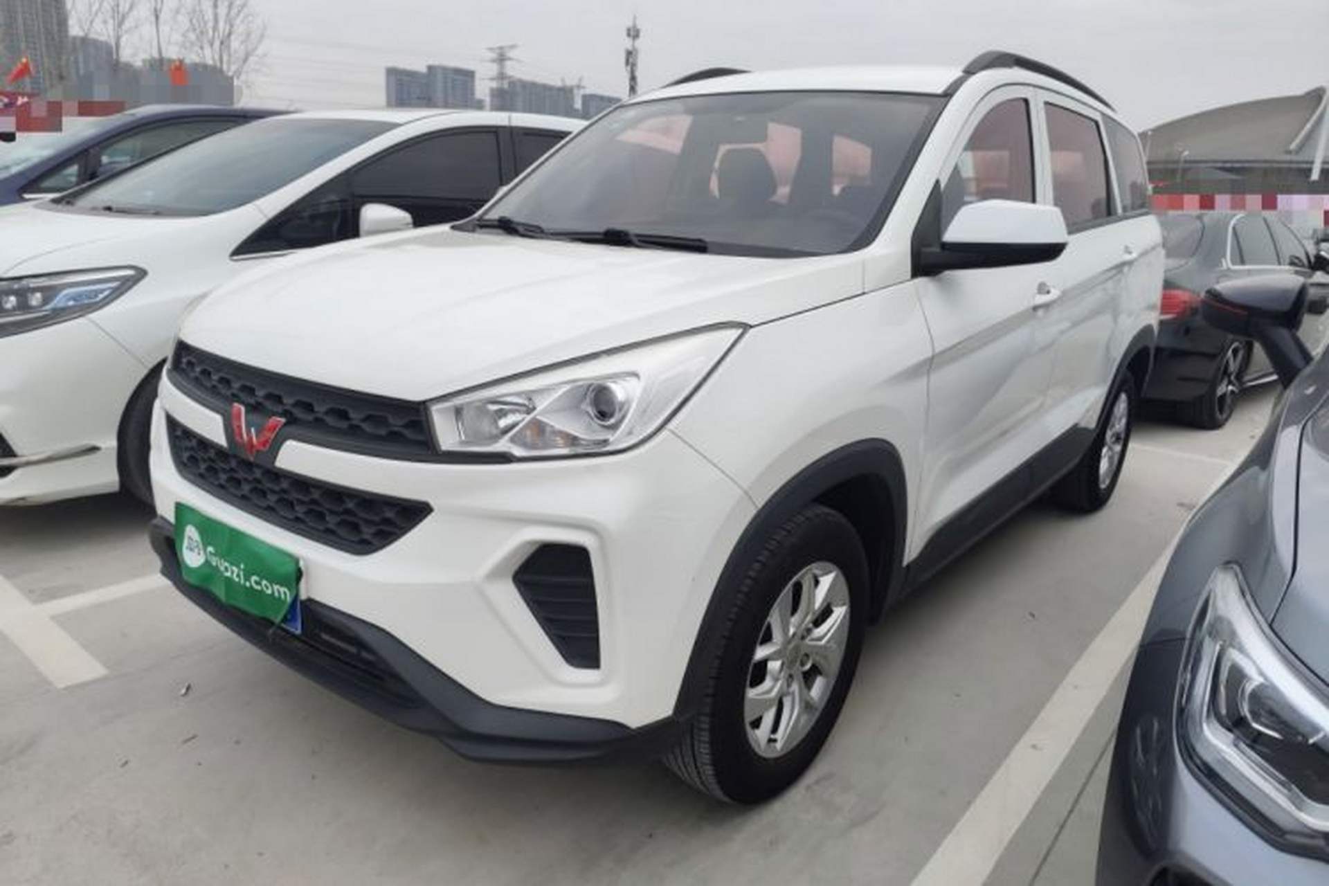 Used Wuling Hongguang S3 2019 1.5L Manual Standard Version China VI Standard Front Left 45 Deg