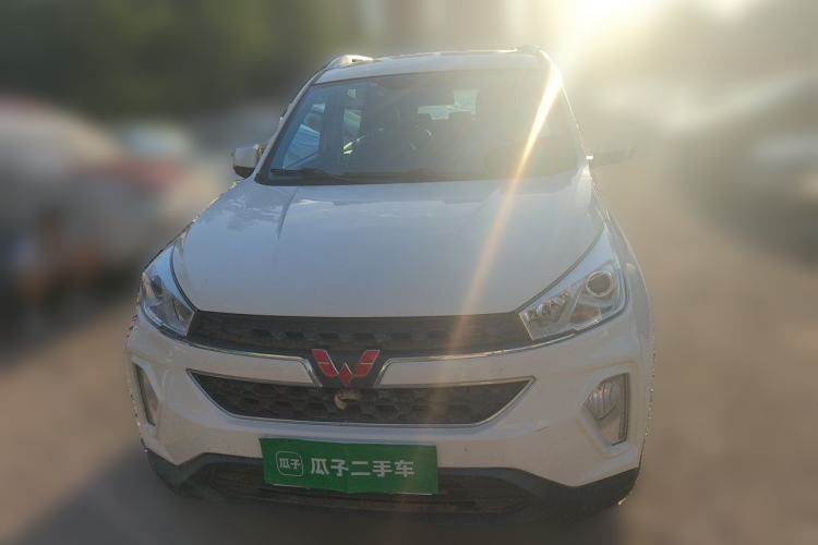 Used Wuling Hongguang S3 2019 1.5L Manual Luxury Model China VI Standard Front