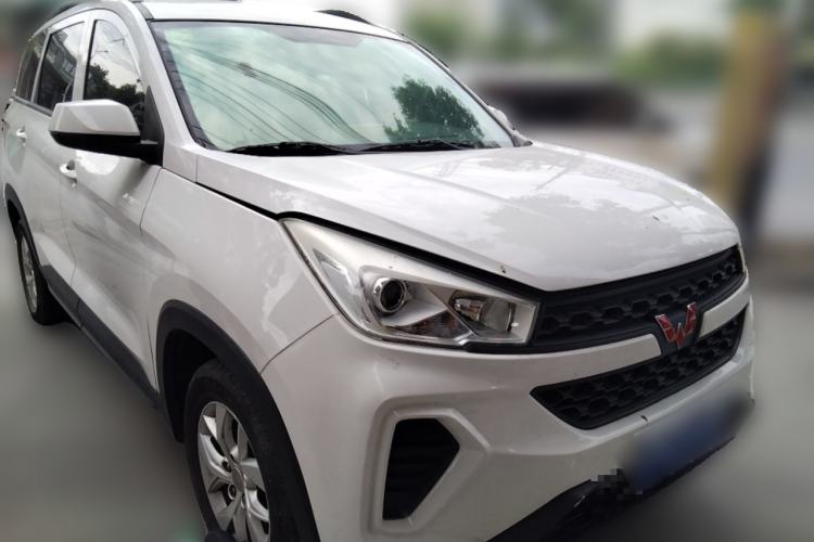 Used Wuling Hongguang S3 2019 1.5L Manual Standard Version China VI Standard Front Right 45 Deg