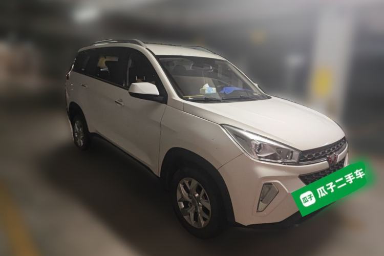 Used Wuling Hongguang S3 2019 1.5L Manual Luxury Model China VI Standard Front Right 45 Deg