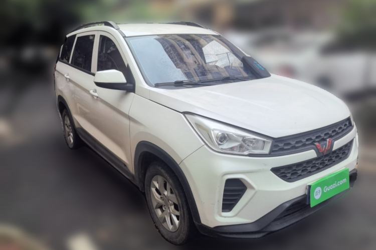 Used Wuling Hongguang S3 2019 1.5L Manual Standard Version China VI Standard Front Right 45 Deg