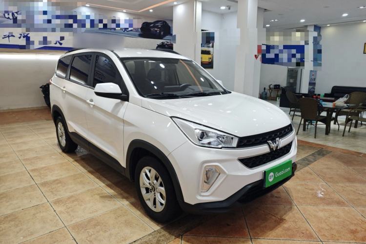 Used Wuling Hongguang S3 2019 1.5L Manual Comfort Model China VI Standard Front Right 45 Deg