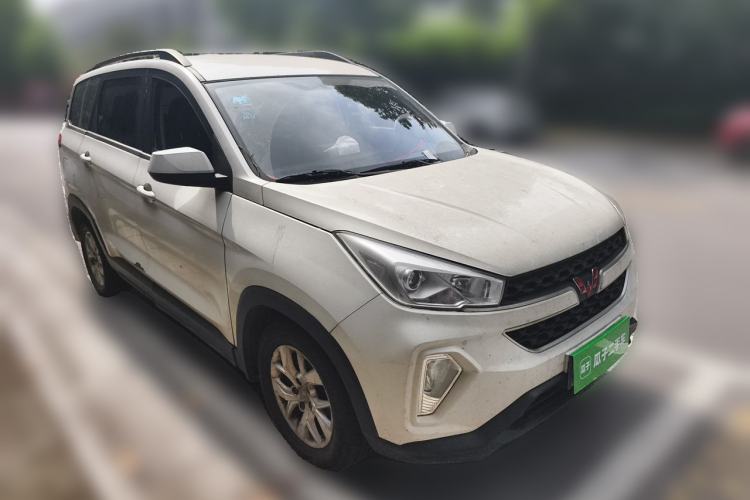 Used Wuling Hongguang S3 2019 1.5L Manual Comfort Model China VI Standard Front Right 45 Deg