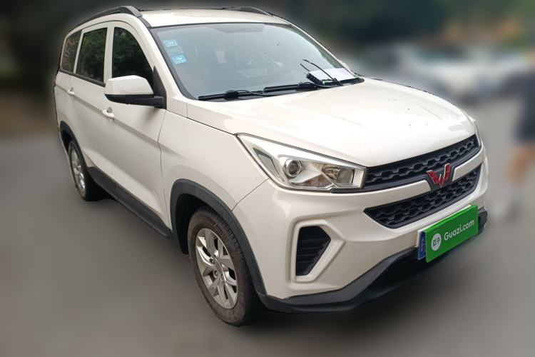 Used Wuling Hongguang S3 2019 1.5L Manual Standard Version China VI Standard Front Right 45 Deg