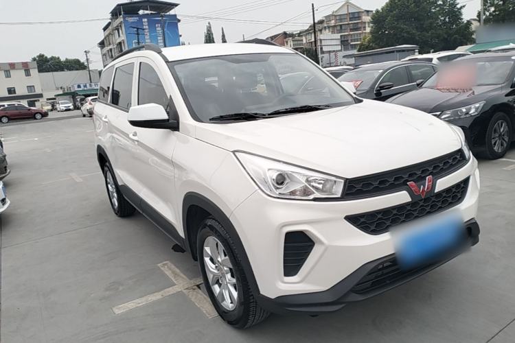 Used Wuling Hongguang S3 2019 1.5L Manual Standard Version China VI Standard Front Right 45 Deg