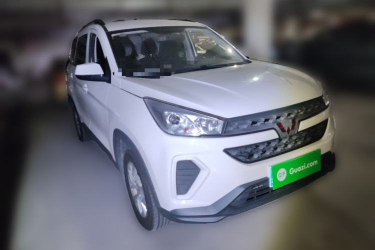 Used Wuling Hongguang S3 2019 1.5L Manual Standard Version China VI Standard Front Right 45 Deg