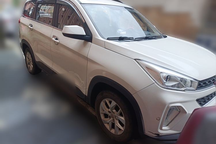Used Wuling Hongguang S3 2019 1.5L Manual Comfort Model China VI Standard Front Right 45 Deg