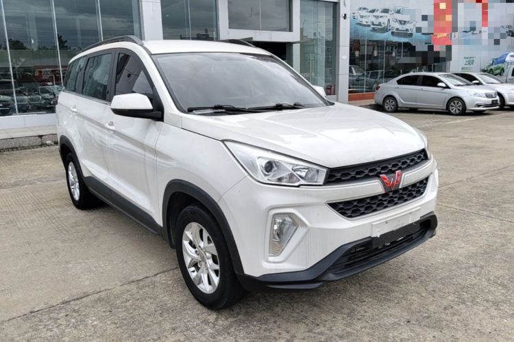 Used Wuling Hongguang S3 2019 1.5L Manual Comfort Model China VI Standard Front Right 45 Deg