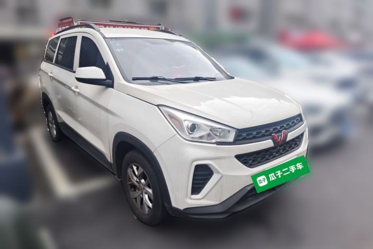 Used Wuling Hongguang S3 2019 1.5L Manual Standard Version China VI Standard Front Right 45 Deg