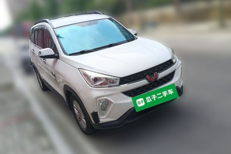 Used Wuling Hongguang S3 2019 1.5L Manual Comfort Model China VI Standard Front Right 45 Deg