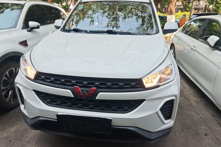 Used Wuling Hongguang S3 2019 1.5L Manual Standard Version China VI Standard Front