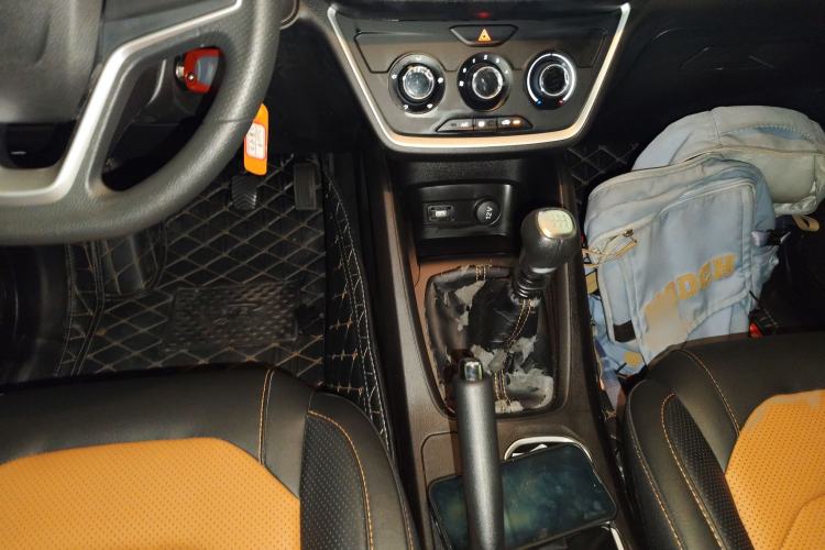 Used Wuling Hongguang S3 2019 1.5L Manual Comfort Model China VI Standard Gear Lever