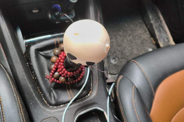 Used Wuling Hongguang S3 2019 Automatic Clutch Version 1.5L Manual Luxury Model China V Standard Gear Lever